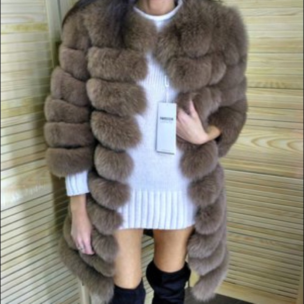 Real arctic fox fur